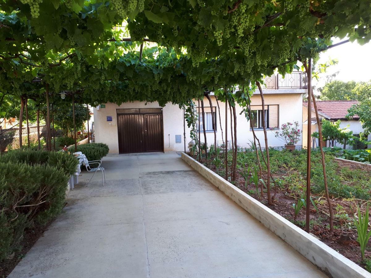 Apartman Ivan Apartment Пула Екстериор снимка