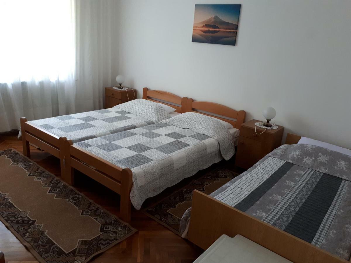 Apartman Ivan Apartment Пула Екстериор снимка