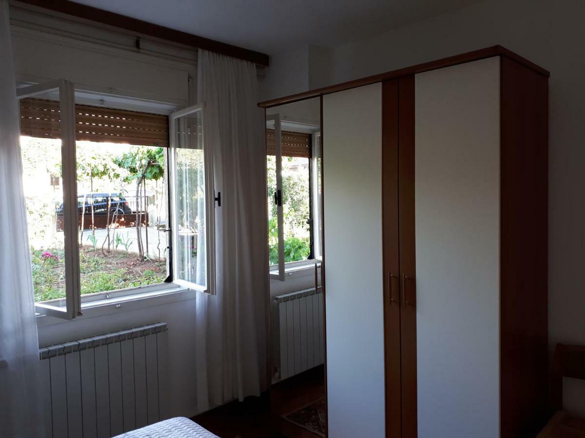 Apartman Ivan Apartment Пула Екстериор снимка